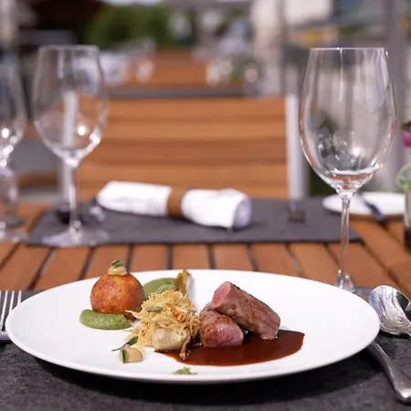 Aparthotel 's Mitterndorf 4*