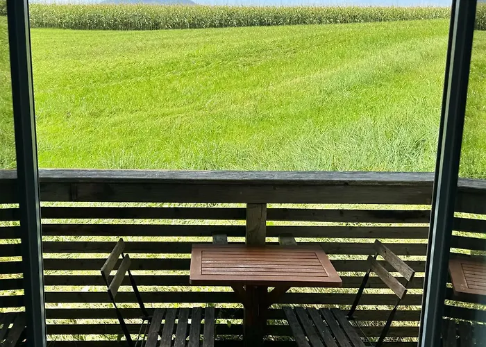 أبارتمنتهوتيلز ميترندورف تروكيرشن